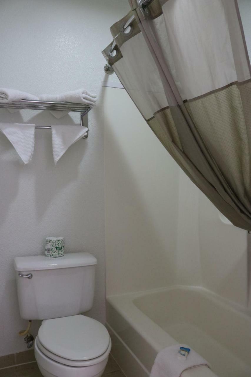 Heritage Inn & Suites El Dorado Kültér fotó