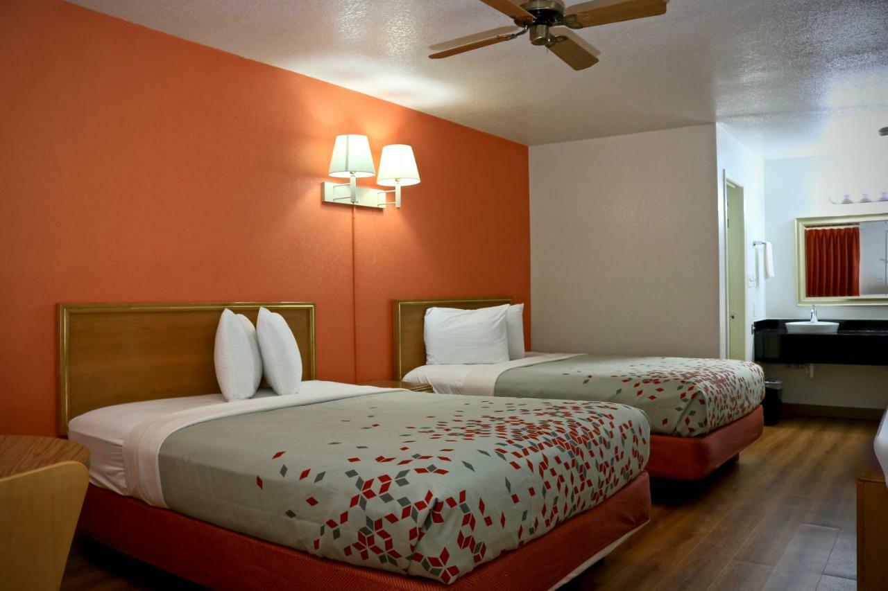 Heritage Inn & Suites El Dorado Kültér fotó